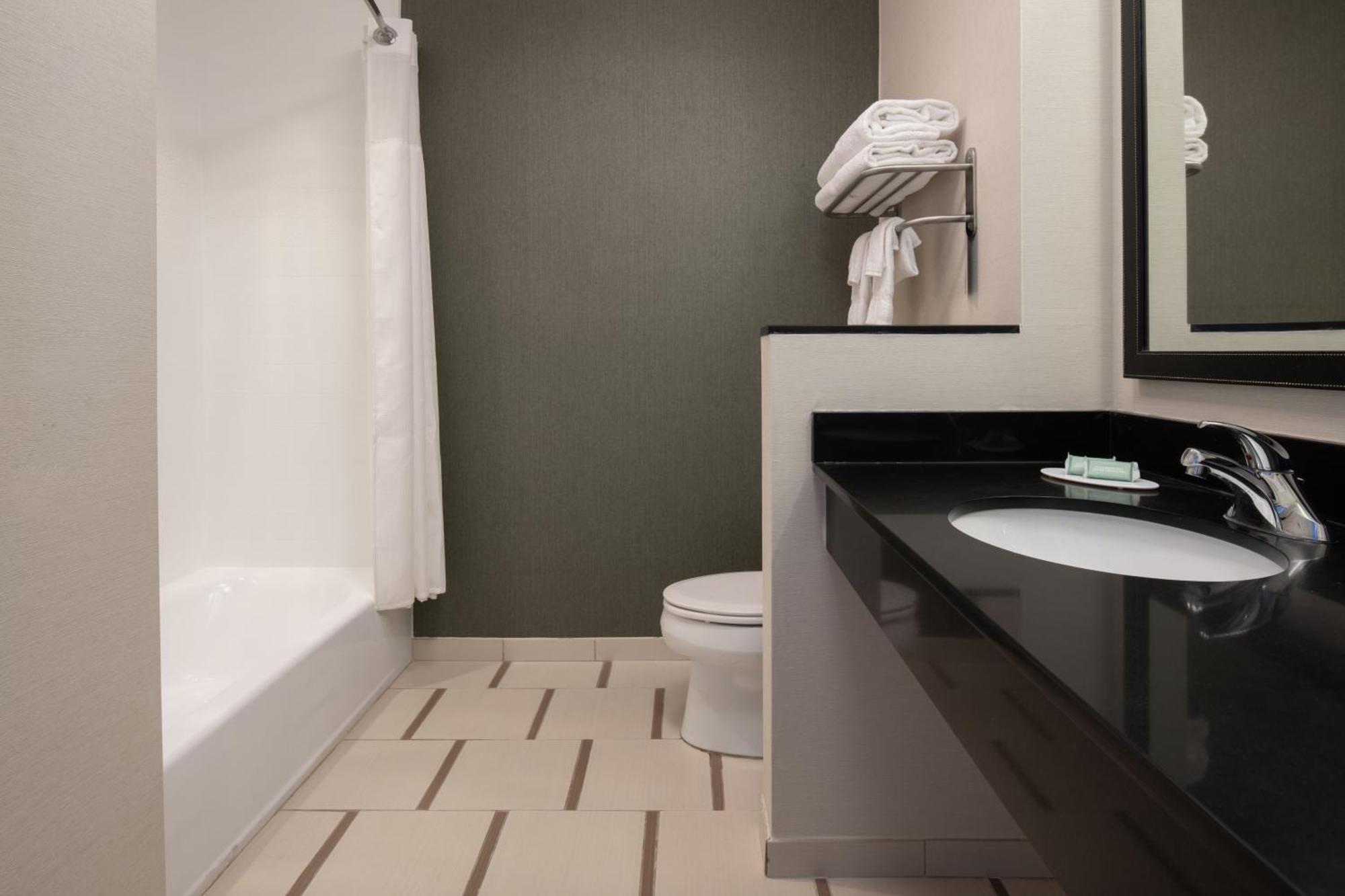 Fairfield Inn & Suites By Marriott Tampa Westshore/Airport Екстериор снимка
