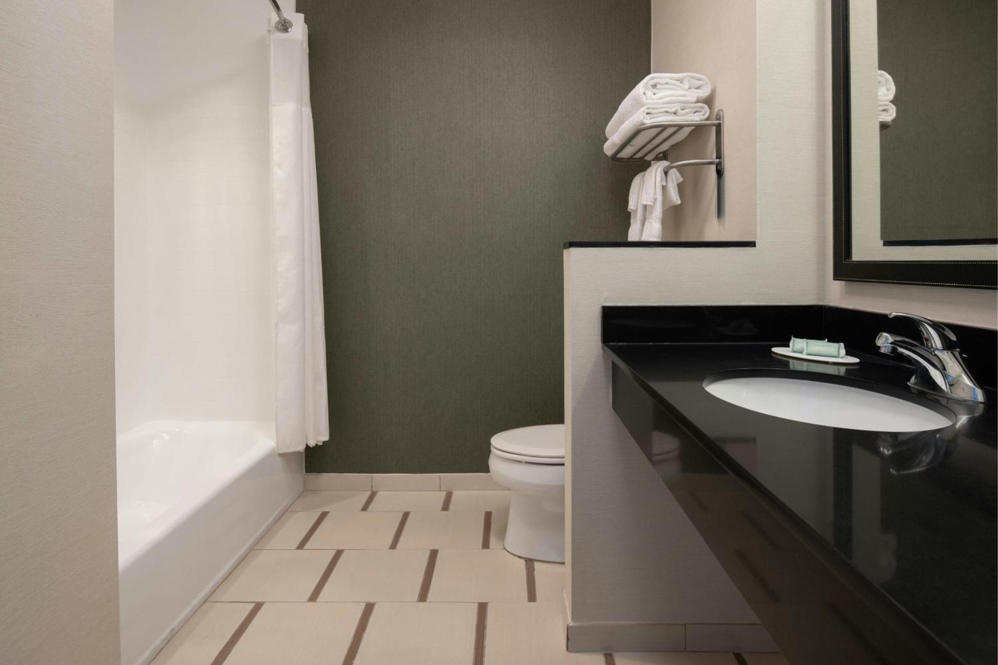 Fairfield Inn & Suites By Marriott Tampa Westshore/Airport Екстериор снимка